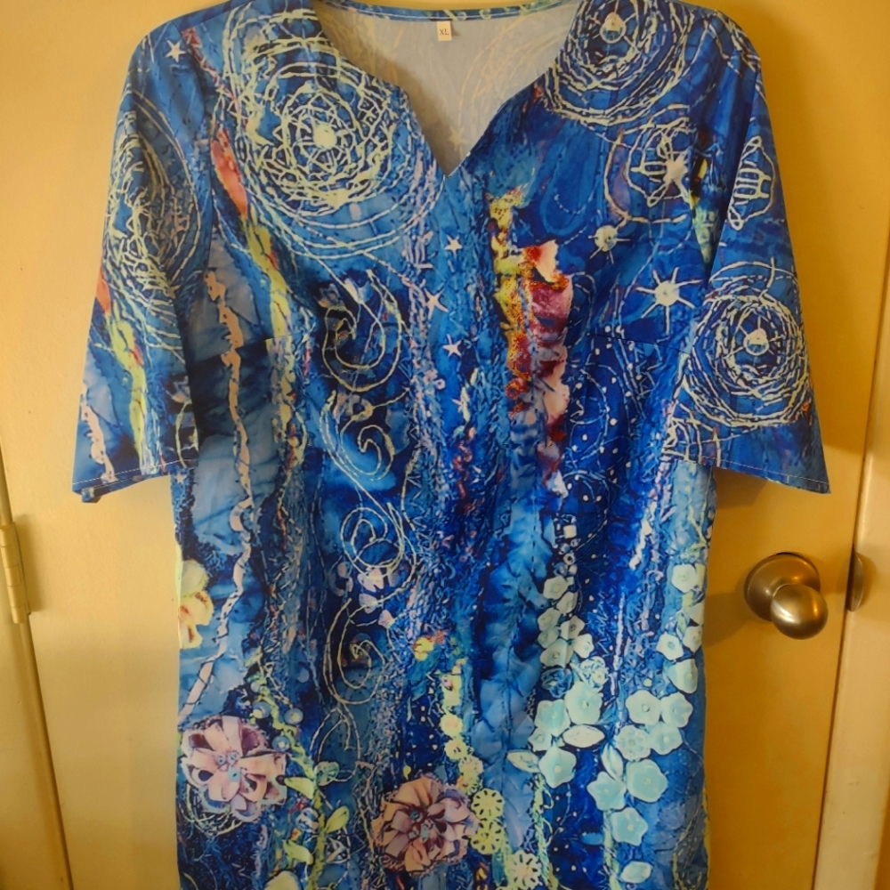 Dress - Picture 1 of 3